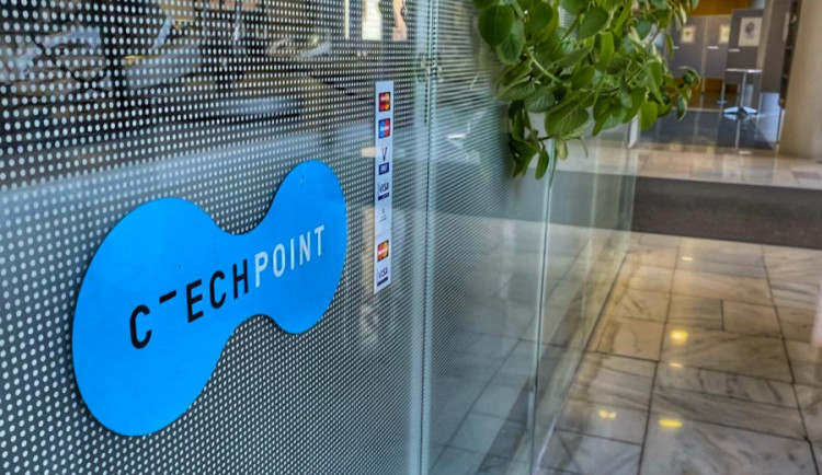 O pětitisícový příspěvek na dítě je možné žádat už od zítřka