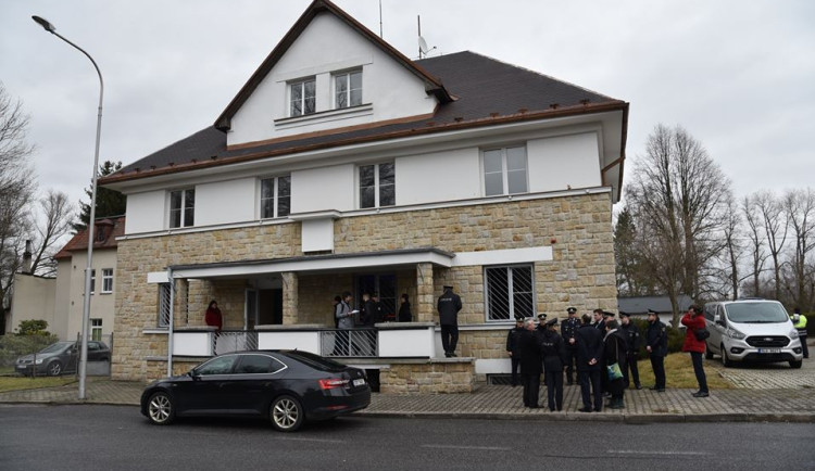 V Hrádku nad Nisou je hotová přestavba bývalé celnice na služebnu policie