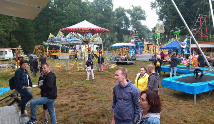 V Dolní Suché se chystá tradiční pouť. Vystoupí Tres Udos nebo Cover Power