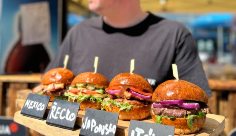 Burger Festival veze do Liberce víc jak tunu hovězího, bude se i flambovat na whisky