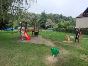 Liberec pokračuje s obnovou dětských hřišť. V Doubí přibyde letadlo.