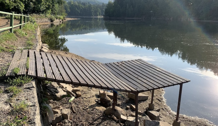 Začalo vypouštění liberecké přehrady, denně hladina klesne o necelý půlmetr