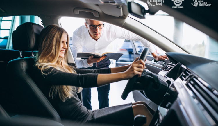 Zaostřeno na ženy: speciální kurzy bezpečné jízdy