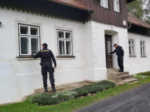 Spolupráce česko-polských hlídek pokračuje. Policie dopadla žháře, objasnila krádeže a kontrolovala chaty