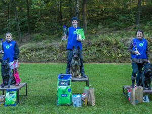 Celostátní soutěže v Pavlovicích se zúčastnily tři desítky psů. Měřili své síly v poslušnosti a obraně