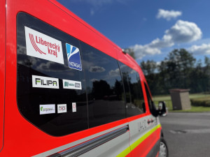 Krajští hasiči mají nové kynologické vozidlo. Pomůže při záchranných akcích i výcviku