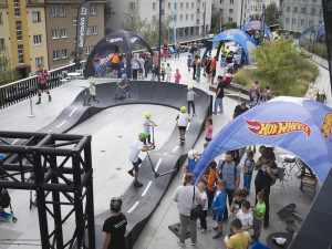 Sobotní jízda s angličáky. Nákupní centrum Géčko přivítá sraz fanoušků Hot Wheels