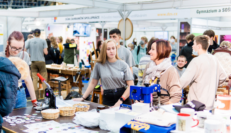 Proč byste právě vy měli dorazit na Educa Week 2022?