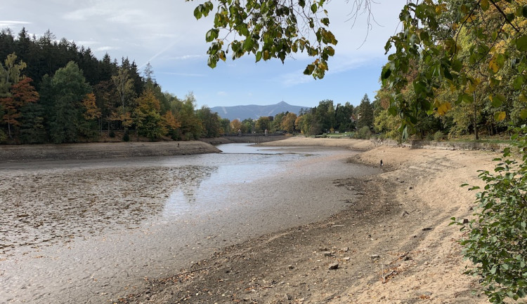 Rybáři se připravují na víkendová výlov přehrady v Liberci, vodní dílo čeká rekonstrukce