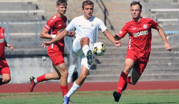 Odchovanec Slovanu Polyák odehrál první ligové minuty. Na Slávku jsem koukal jen v televizi, smál se