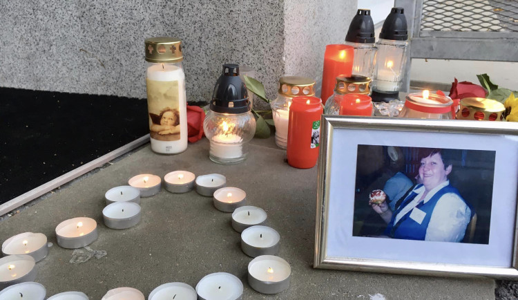 O život při nehodě přišla učitelka z liberecké školy. Viník jel v protisměru delší dobu