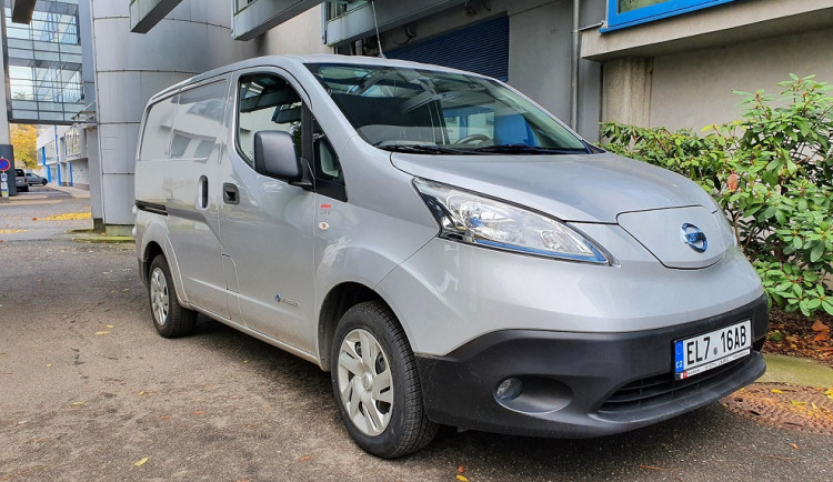 Liberecký kraj pořídí elektromobily pro své sociální organizace, školy i zdravotníky. Díky evropským dotacím