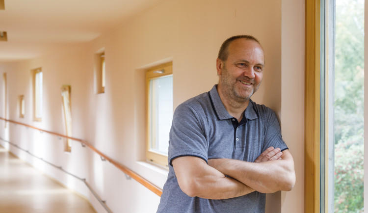 Po patnácti letech dobrovolnictví přišlo ocenění. Vladislav Štrejn získal Cenu Charity