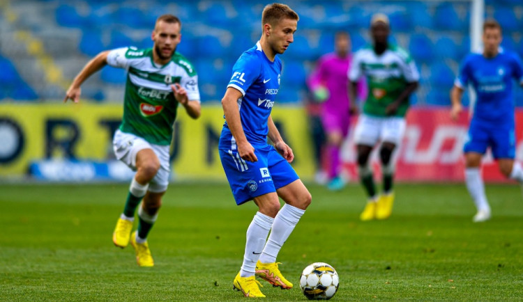 Derby ovládl Slovan. Po brankách Rabušice a van Burena vyhrál 2:0