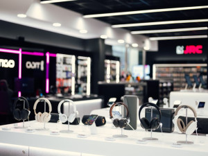 Už v sobotu v OC Nisa v Liberci party s DJ a spousta slev. Otevírá nová prodejna Smarty.cz