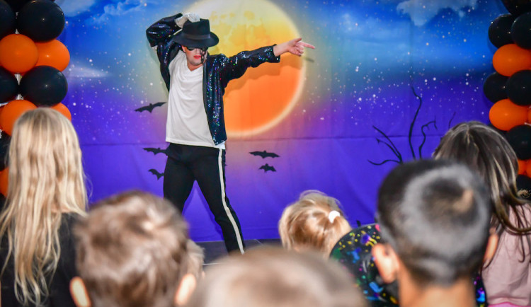 PRÁZDNINY PODLE DRBNY: Halloweenské party, strašidelná zoo i přehlídka designu