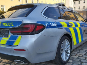 Krajská policie má ve vozovém parku posilu. Nové BMW si došlápne na piráty silnic
