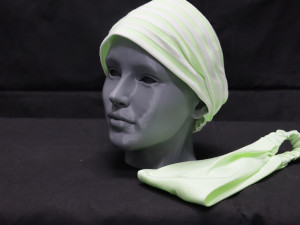 Liberecká univerzita představila prototypy oděvů s fotoluminiscenční tkaninou. Vydrží svítit i několik hodin