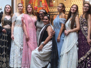 Na Erasmus do Indie nebo Japonska. Na stážích studenti zažijí reálné zaměstnání