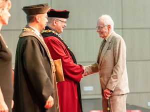 Diamantová promoce. Na libereckou univerzitu se po letech vrátili absolventi