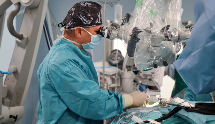 Lékařům v liberecké nemocnici pomáhá 3D tisk. Mohou navrhovat implantáty, tisknout kosti i nádory