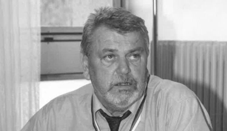 Zemřel legendární volejbalový trenér Zdeněk Pommer starší. Poslední titul získal s Jihostrojem