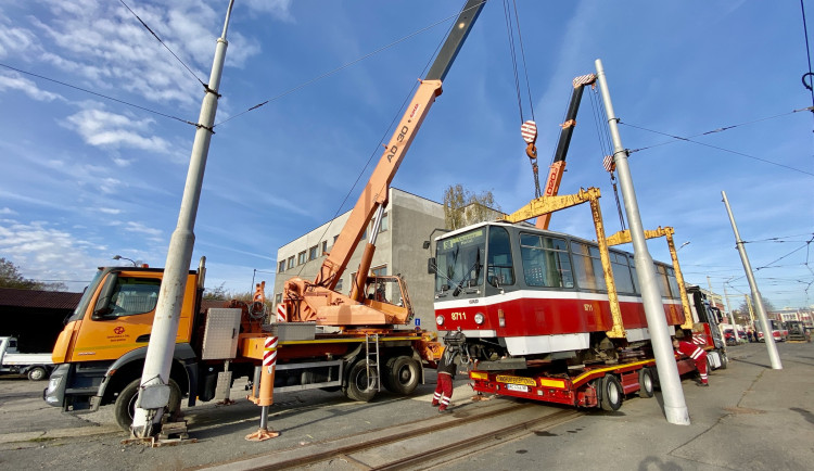 V Charkově už vozí cestující první tramvaj z Prahy