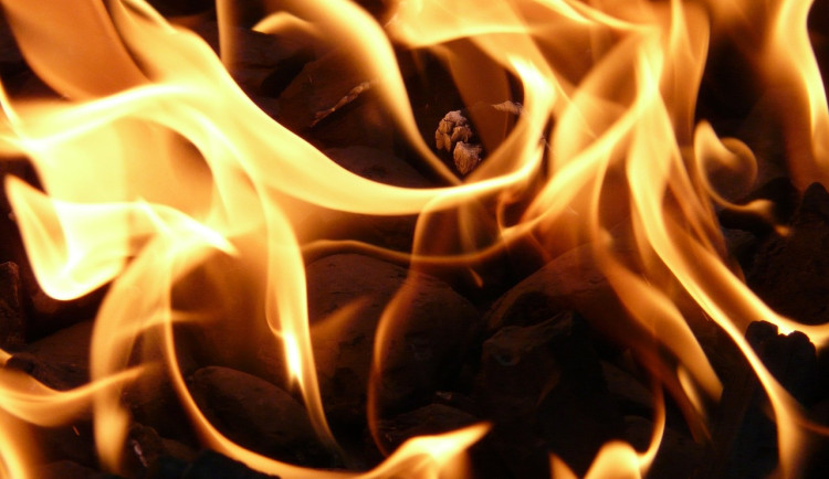 Požár bytu v rodinném domě na Táborsku způsobil škodu 1,5 milionu