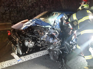 Tragická nehoda u Nového Boru. Čelní střet vozidel řidička nepřežila