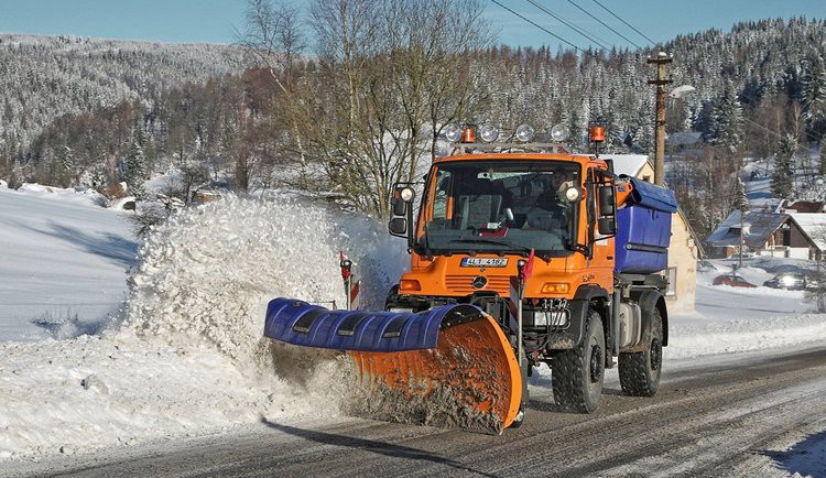 V Libereckém kraji přibývá úseků, kde se v zimě solí. Ne všude je to ale možné