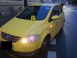 Řidička v Jablonci srazila na přechodu dvě dívky. Se zraněními musely do nemocnice