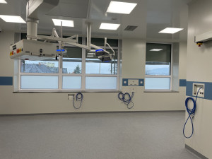 Je to vstup do jiného století, popisuje operační sály generální ředitel liberecké nemocnice. Zprovozní je v pátek