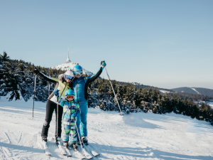 Skiareál Ještěd se chystá na otevření letošní sezóny. Spouští se i předprodej skipasů za výhodné ceny