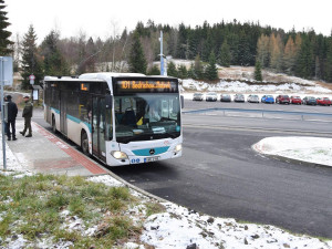 V Bedřichově na Maliníku je nová otočka pro autobus. Linka z Jablonce se tak prodlouží