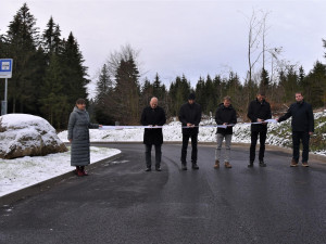 V Bedřichově na Maliníku je nová otočka pro autobus. Linka z Jablonce se tak prodlouží