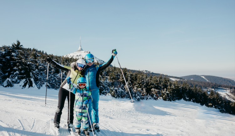 Skiareál Ještěd se chystá na otevření letošní sezóny. Spouští se i předprodej skipasů za výhodné ceny