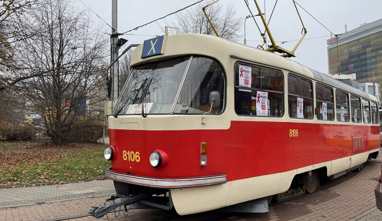 V Liberci mohla veřejnost navštívit osvětovou tramvaj i se nechat bezplatně otestovat