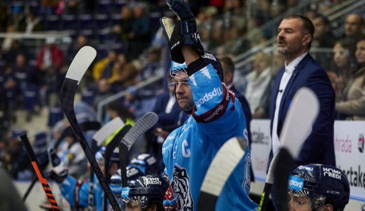 Bulíř je novým rekordmanem Bílých Tygrů. Za klub nastřílel už 138 extraligových gólů