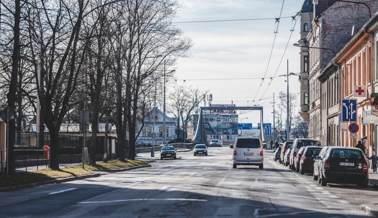 Jihočeský rok 2021 v číslech: Zemřelo více lidí, klesla kriminalita