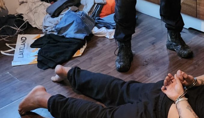 Jihočeská zásahovka zadržela muže, který měl vyhrožovat zbraní