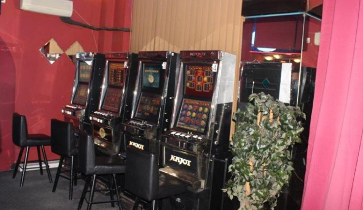 Celníci našli letos v Českých Budějovicích sedm nelegálních heren