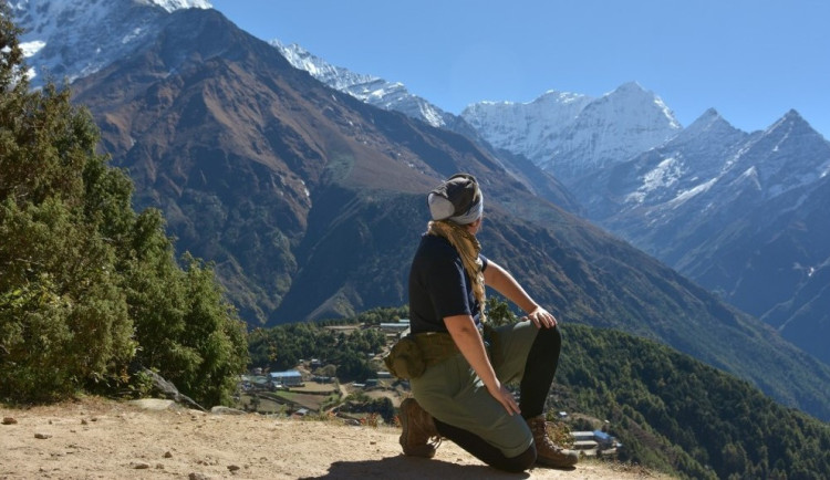SAMA V NEPÁLU: Himalájská facka, první pohled na majestátné velikány a osobní loučení