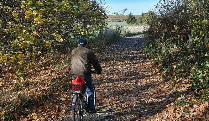 Jedna z fotografií výstavy o životě lidí v okolí dolu Turów.