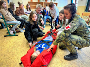 Liberečtí chemici učili školáky, jak se chovat v nečekané situaci