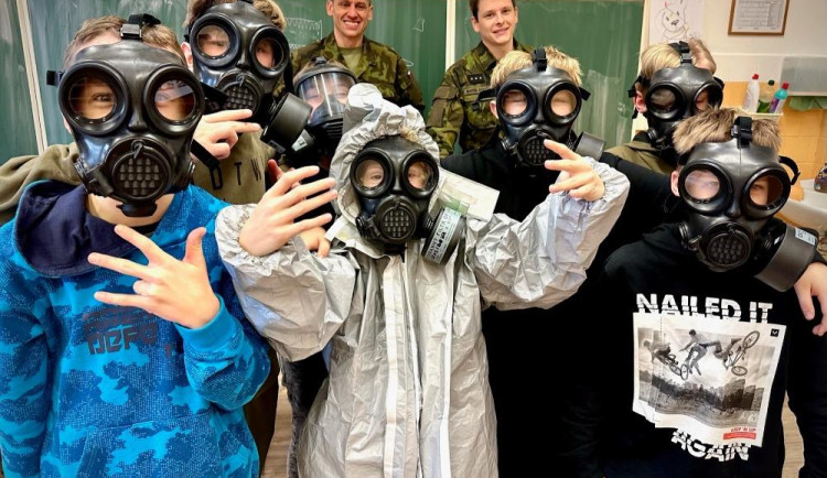 Školáci_se_dozvěděli_zásady_chování_při_úniku_nebezpečných_látek