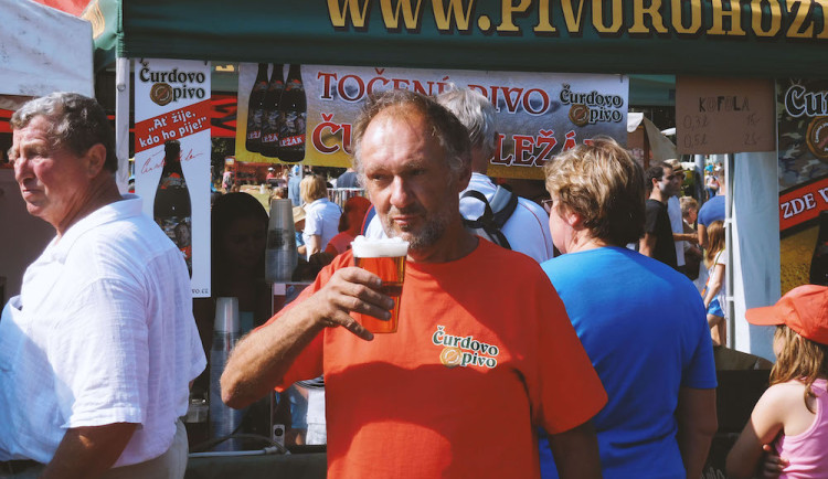 Zemřel Milan Čurda. Známý se stal po havárii s fekálním vozem s osmi promile v krvi