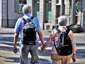 PRUZKUM: 73 procent Čechů se bojí, že se o sebe ve stáří nepostarají