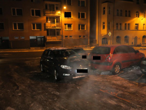 Posilnil se na cestu alkoholem a pak ani nedokázal vyjet z parkoviště