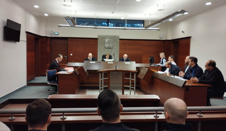 Dnešní jednání odvolacího soudu.