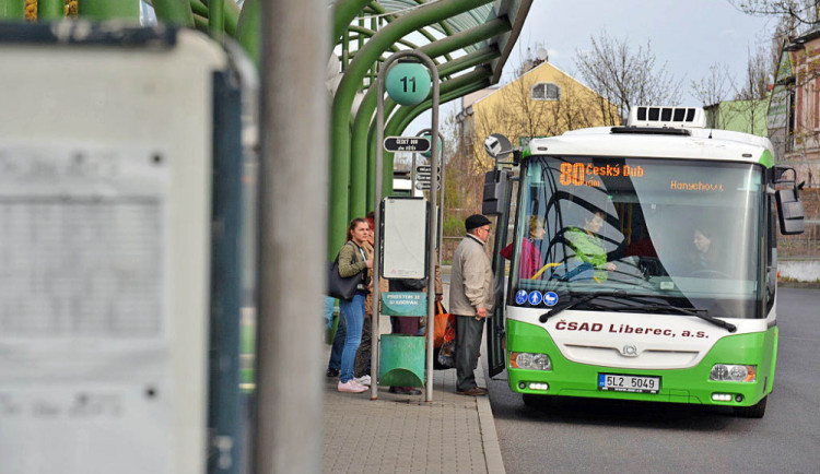 Za loňské chyby vyměřil Liberecký kraj autobusovým dopravcům pokuty tři miliony korun